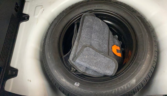 2022 Hyundai NEW I20 ASTA (O) 1.2 AT, Petrol, Automatic, 21,469 km, Spare Tyre