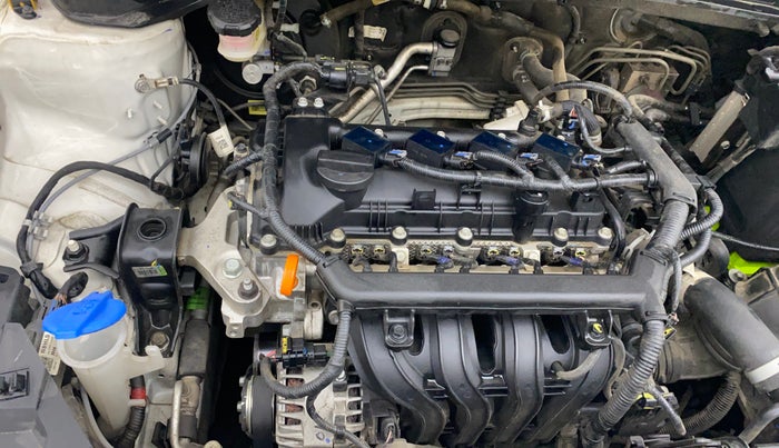 2022 Hyundai NEW I20 ASTA (O) 1.2 AT, Petrol, Automatic, 21,469 km, Engine View - Right