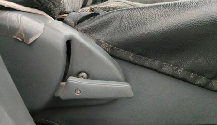 2014 Maruti Alto 800 LXI, Petrol, Manual, 66,811 km, Driver Side Adjustment Panel