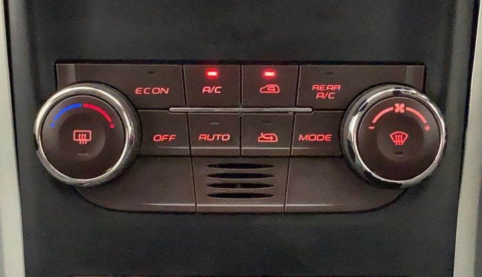 2014 Mahindra XUV500 W6, Diesel, Manual, 1,19,372 km, Automatic Climate Control