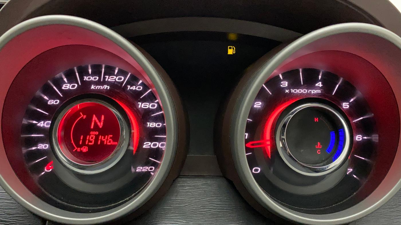 2014 Mahindra XUV500 W6, Diesel, Manual, 1,19,372 km, Odometer Image