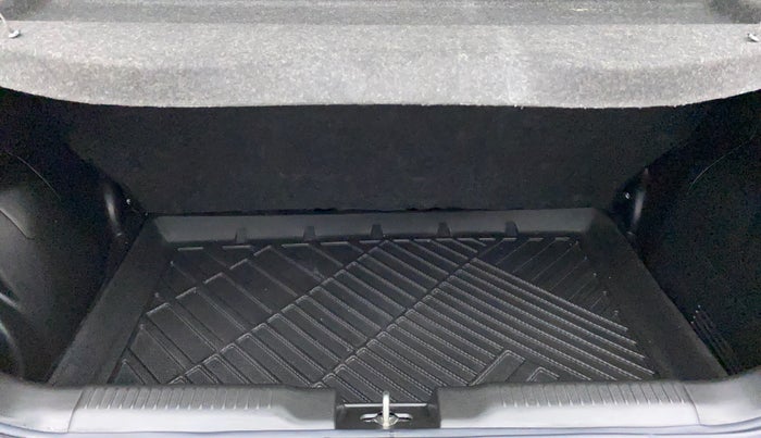 2021 Maruti Swift VXI, Petrol, Manual, 8,004 km, Boot Inside