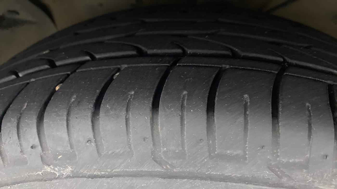 2018 Hyundai Creta 1.6 VTVT SX AUTO, Petrol, Automatic, 49,047 km, Left Front Tyre Tread