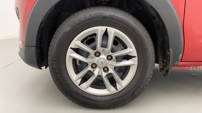 2019 Renault TRIBER RXL MT, Petrol, Manual, 43,155 km, Left Front Wheel