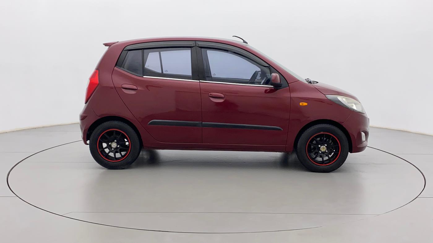 2016 Hyundai i10 SPORTZ 1.1, Petrol, Manual, 60,867 km, Right Side View