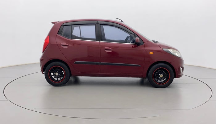 2016 Hyundai i10 SPORTZ 1.1, Petrol, Manual, 60,867 km, Right Side View