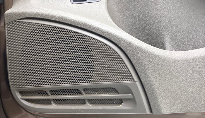 2016 Volkswagen Vento HIGHLINE PETROL, Petrol, Manual, 25,060 km, Speaker