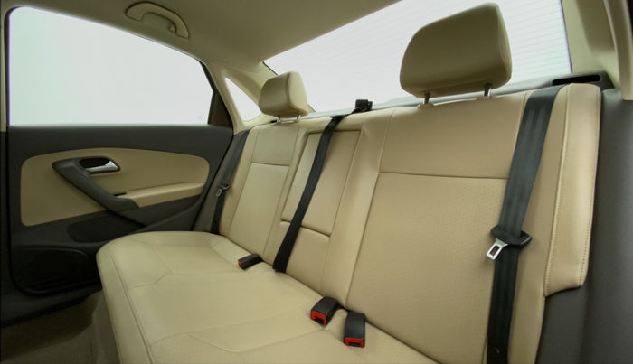 2016 Volkswagen Vento HIGHLINE PETROL, Petrol, Manual, 25,060 km, Right Side Rear Door Cabin