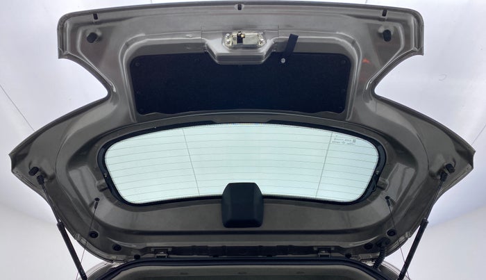 2017 Mahindra Kuv100 K6+ 6 STR, Petrol, Manual, 7,995 km, Boot Door Open