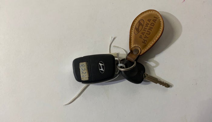 2023 Hyundai GRAND I10 NIOS ERA 1.2 KAPPA VTVT, Petrol, Manual, 12,782 km, Key Close Up