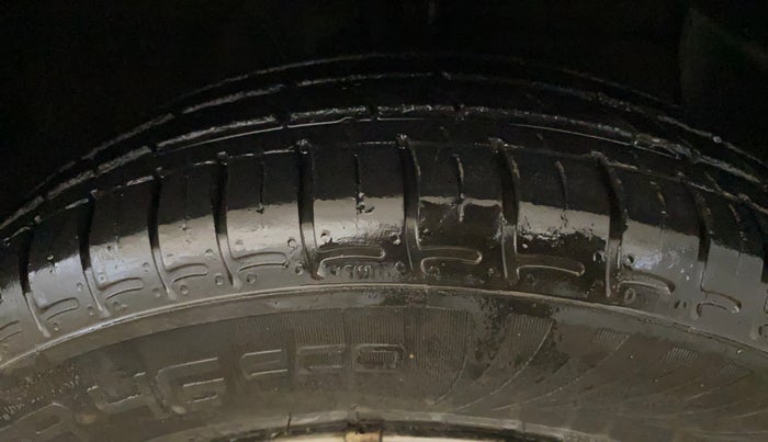 2023 Hyundai GRAND I10 NIOS ERA 1.2 KAPPA VTVT, Petrol, Manual, 12,782 km, Right Front Tyre Tread