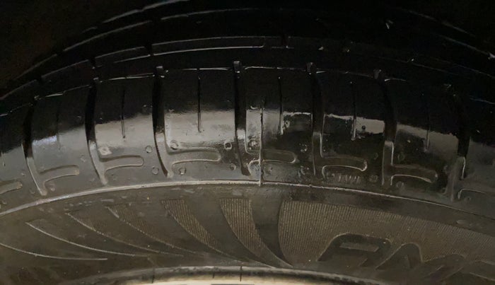 2023 Hyundai GRAND I10 NIOS ERA 1.2 KAPPA VTVT, Petrol, Manual, 12,782 km, Left Rear Tyre Tread