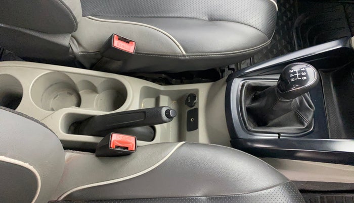 2017 Ford Ecosport TREND 1.5L DIESEL, Diesel, Manual, 1,23,476 km, Gear Lever