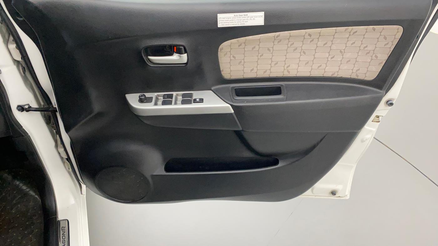 2016 Maruti Wagon R 1.0 VXI AMT, Petrol, Automatic, 27,300 km, Driver Side Door Panels Control