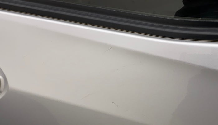2018 Honda BR-V 1.5L I-VTEC VX, Petrol, Manual, 19,733 km, Right rear door - Minor scratches
