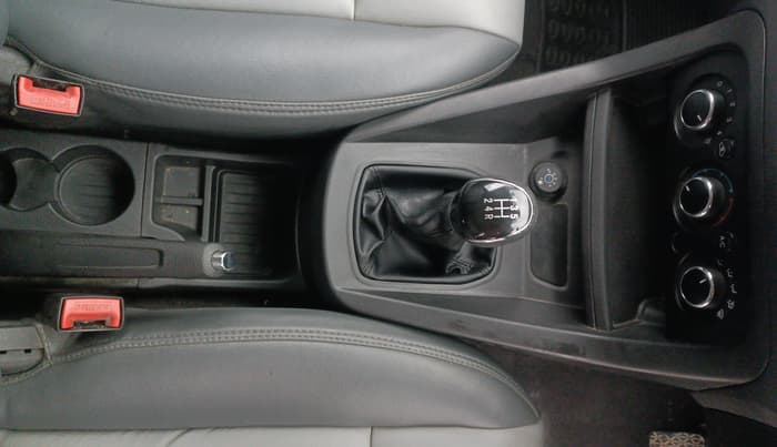 2016 Ford New Figo TREND 1.2 PETROL, CNG, Manual, 67,192 km, Gear Lever