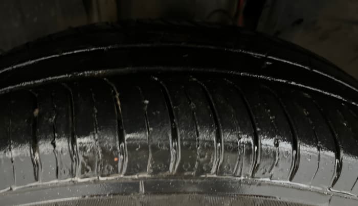 2025 Renault TRIBER RXT, CNG, Manual, 14,727 km, Left Front Tyre Tread