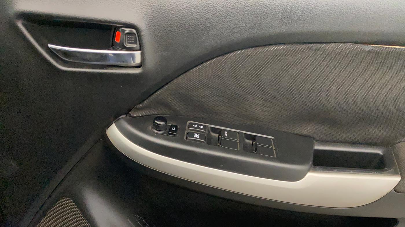 2017 Maruti Baleno DELTA DIESEL 1.3, Diesel, Manual, 1,07,122 km, Driver Side Door Panels Control