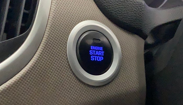 2016 Hyundai Creta SX PLUS 1.6 PETROL, Petrol, Manual, 28,055 km, Keyless Start/ Stop Button