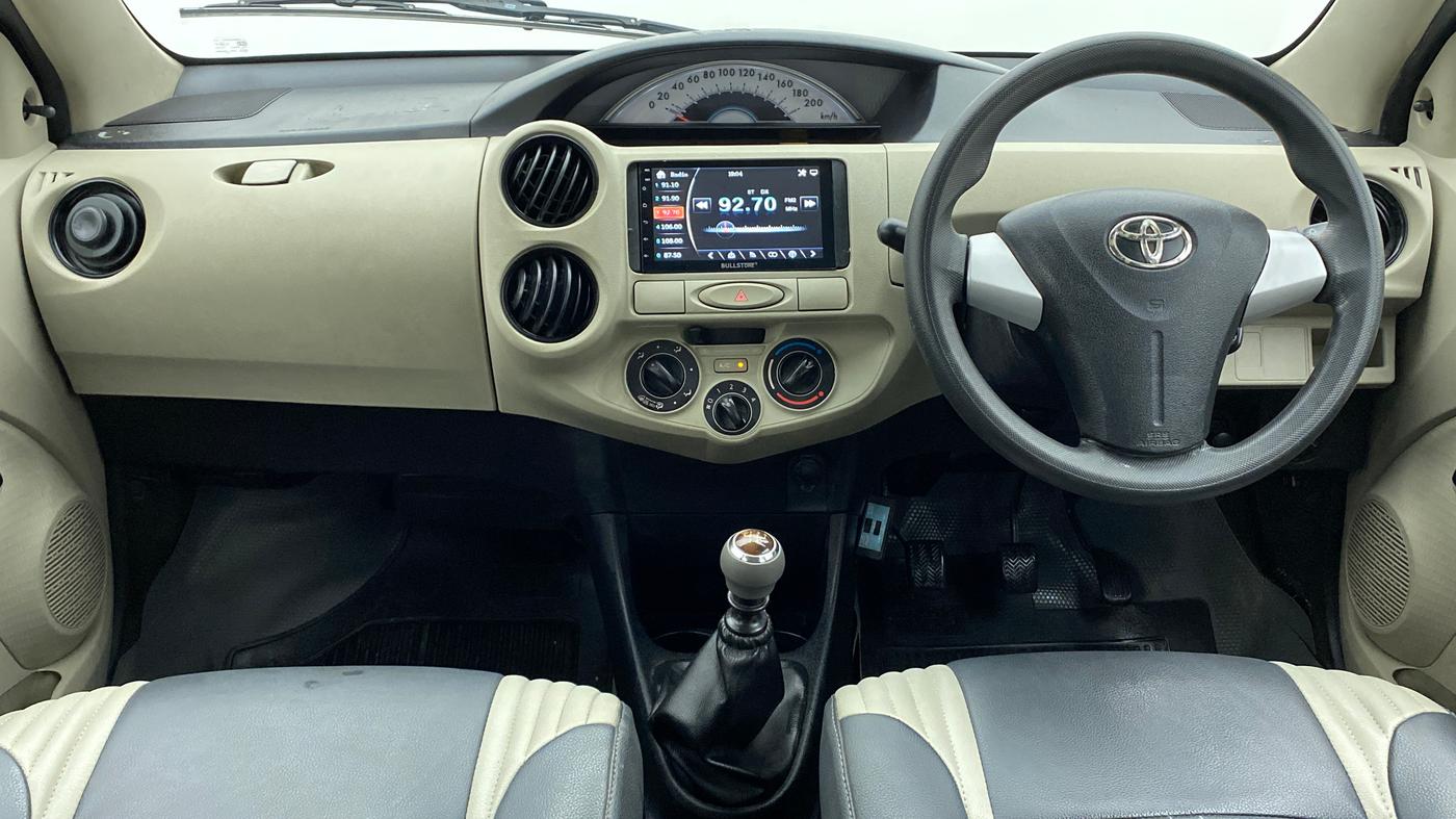 2012 Toyota Etios Liva D 4D GD SP, Diesel, Manual, 1,02,683 km, Dashboard