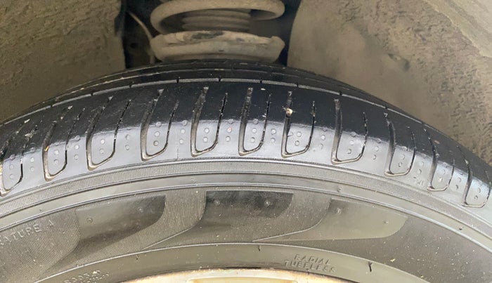 2017 Skoda Kodiaq STYLE 2.0 TDI 4X4 AT, Diesel, Automatic, 68,521 km, Right Front Tyre Tread