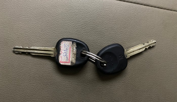 2015 Hyundai i10 MAGNA 1.1, Petrol, Manual, 28,251 km, Key Close Up