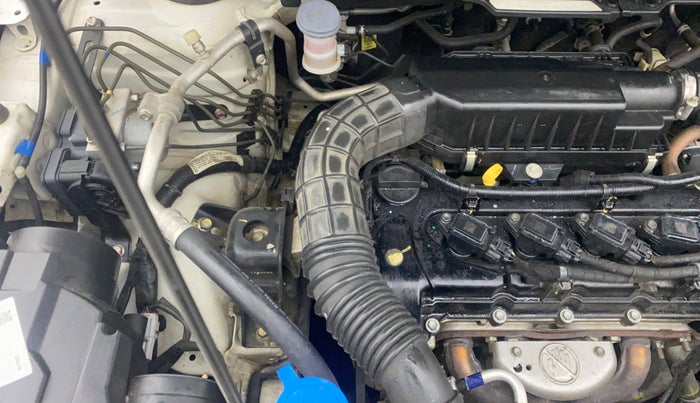 2022 Maruti Vitara Brezza LXI, Petrol, Manual, 28,462 km, Engine View - Right