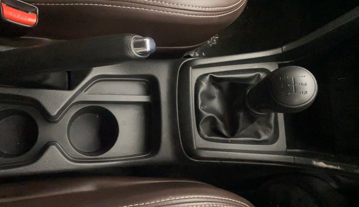 2022 Maruti Vitara Brezza LXI, Petrol, Manual, 28,462 km, Gear Lever