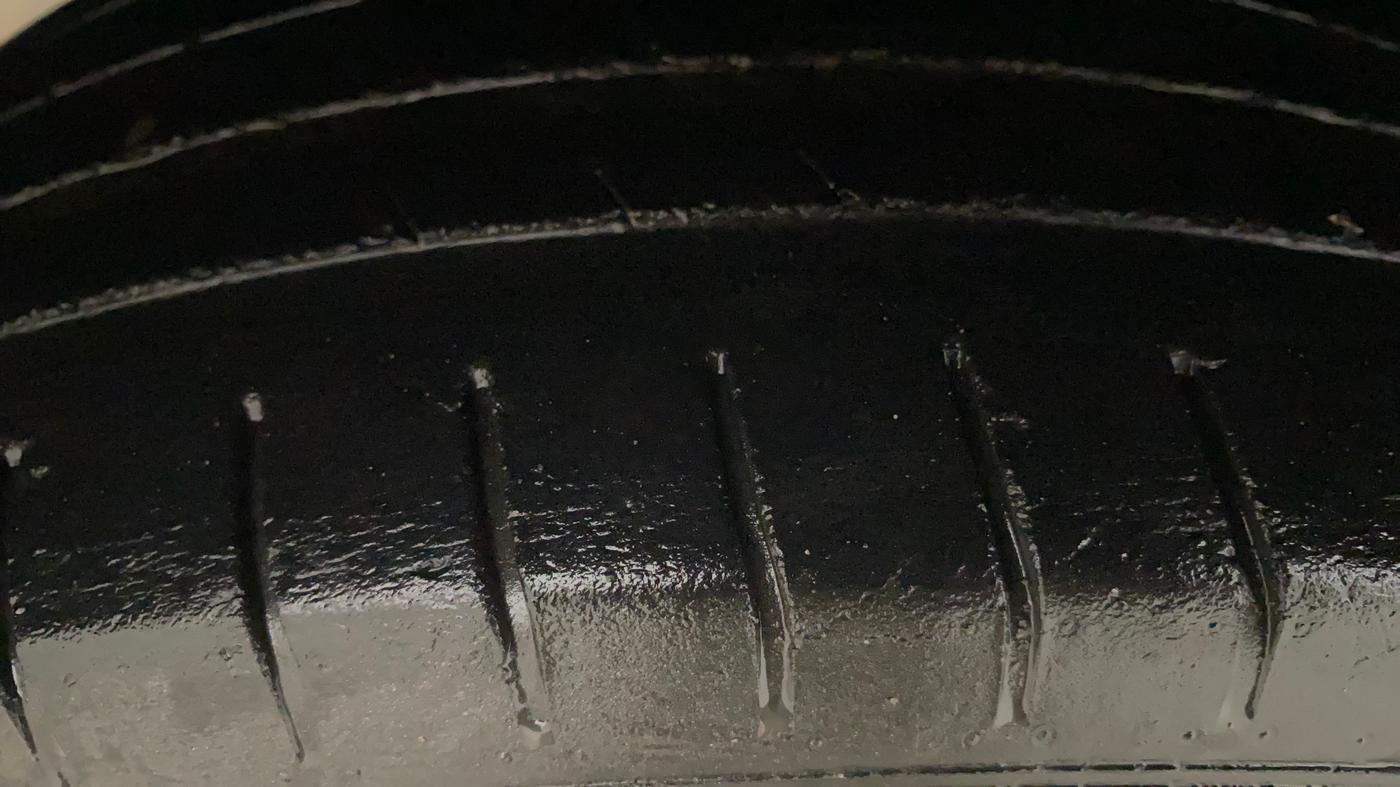 2017 Maruti Baleno ALPHA PETROL 1.2, Petrol, Manual, 74,553 km, Left Front Tyre Tread