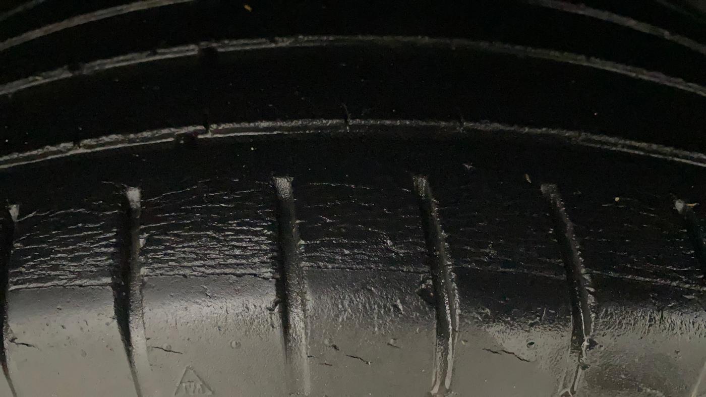 2017 Maruti Baleno ALPHA PETROL 1.2, Petrol, Manual, 74,553 km, Right Front Tyre Tread