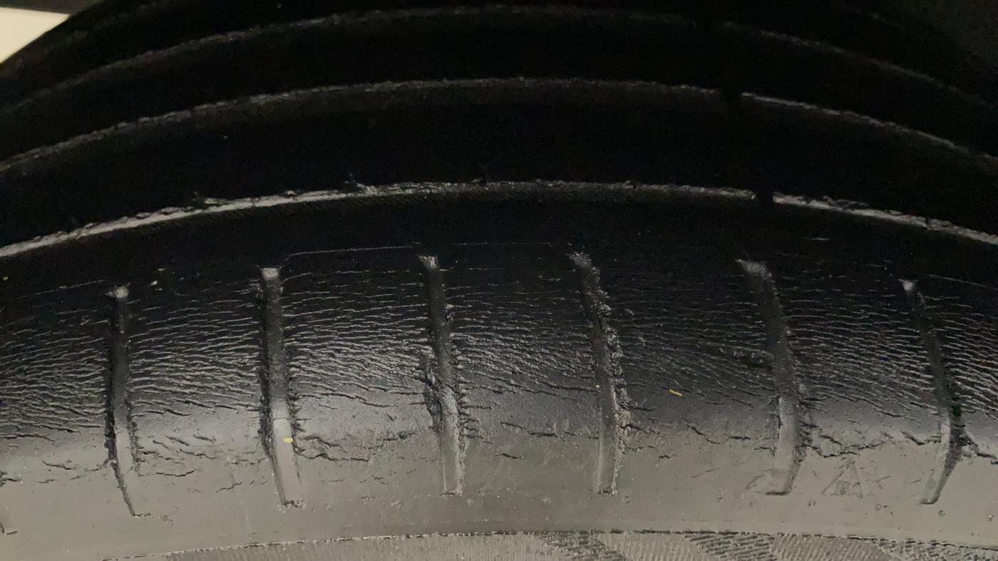 2017 Maruti Baleno ALPHA PETROL 1.2, Petrol, Manual, 74,553 km, Right Rear Tyre Tread