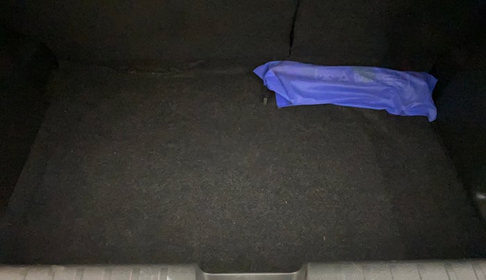 2017 Maruti Baleno ALPHA PETROL 1.2, Petrol, Manual, 74,553 km, Boot Inside