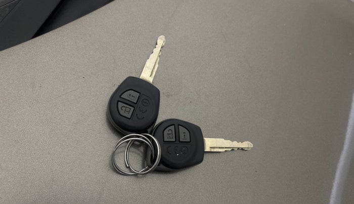 2019 Maruti Ertiga VXI SHVS, CNG, Manual, 90,186 km, Key Close Up