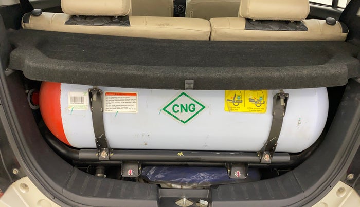 2018 Maruti Wagon R 1.0 LXI CNG, CNG, Manual, 79,896 km, Boot Inside