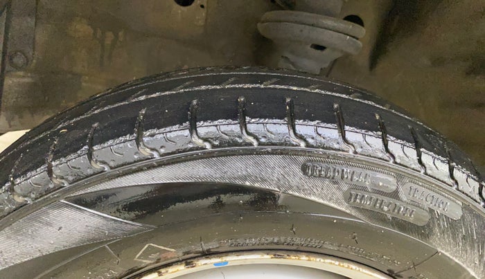 2018 Maruti Wagon R 1.0 LXI CNG, CNG, Manual, 79,896 km, Left Front Tyre Tread