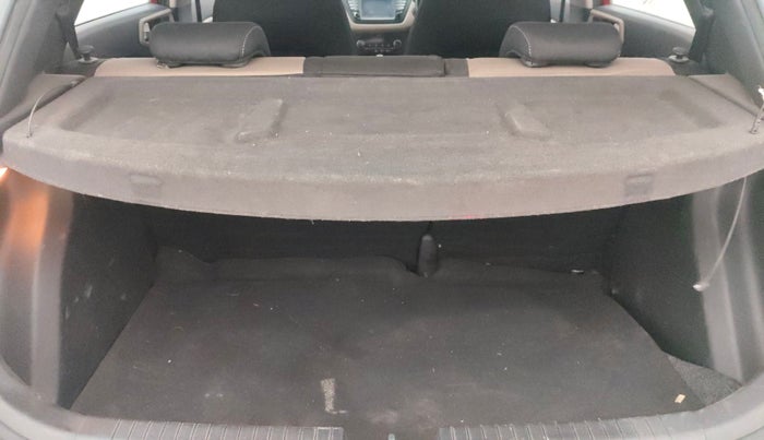 2015 Hyundai Elite i20 ASTA 1.2, Petrol, Manual, 83,242 km, Boot Inside