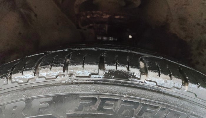 2015 Hyundai Elite i20 ASTA 1.2, Petrol, Manual, 83,242 km, Right Front Tyre Tread