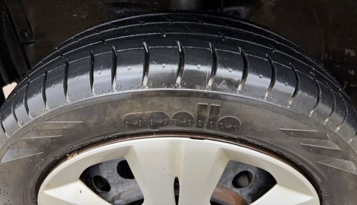 2014 Maruti Wagon R 1.0 VXI, Petrol, Manual, 52,808 km, Left Front Tyre Tread