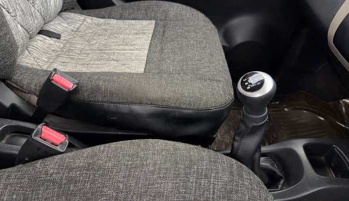 2014 Maruti Wagon R 1.0 VXI, Petrol, Manual, 52,808 km, Gear Lever