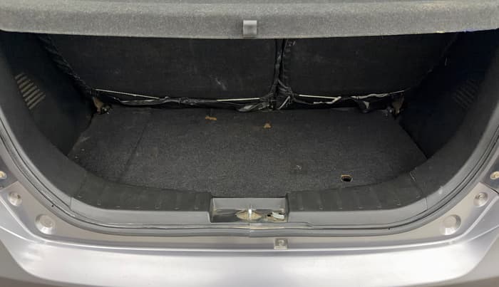 2014 Maruti Wagon R 1.0 VXI, Petrol, Manual, 52,808 km, Boot Inside
