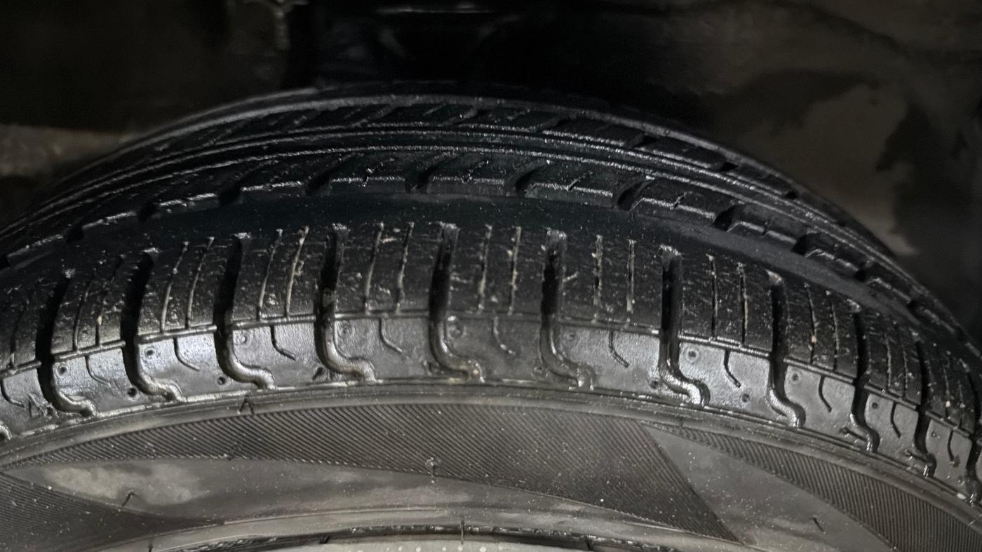 2015 Maruti Alto K10 VXI, Petrol, Manual, 82,149 km, Right Front Tyre Tread