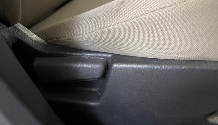 2015 Maruti Alto K10 VXI, Petrol, Manual, 82,149 km, Driver Side Adjustment Panel
