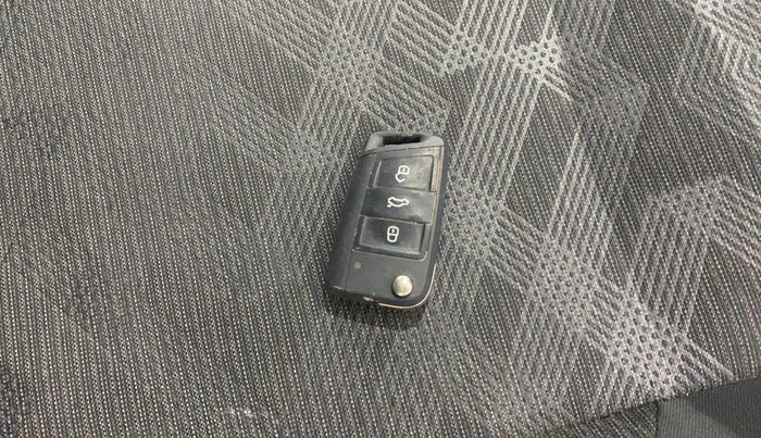 2022 Skoda SLAVIA AMBITION 1.0L TSI MT, Petrol, Manual, 13,874 km, Key Close Up