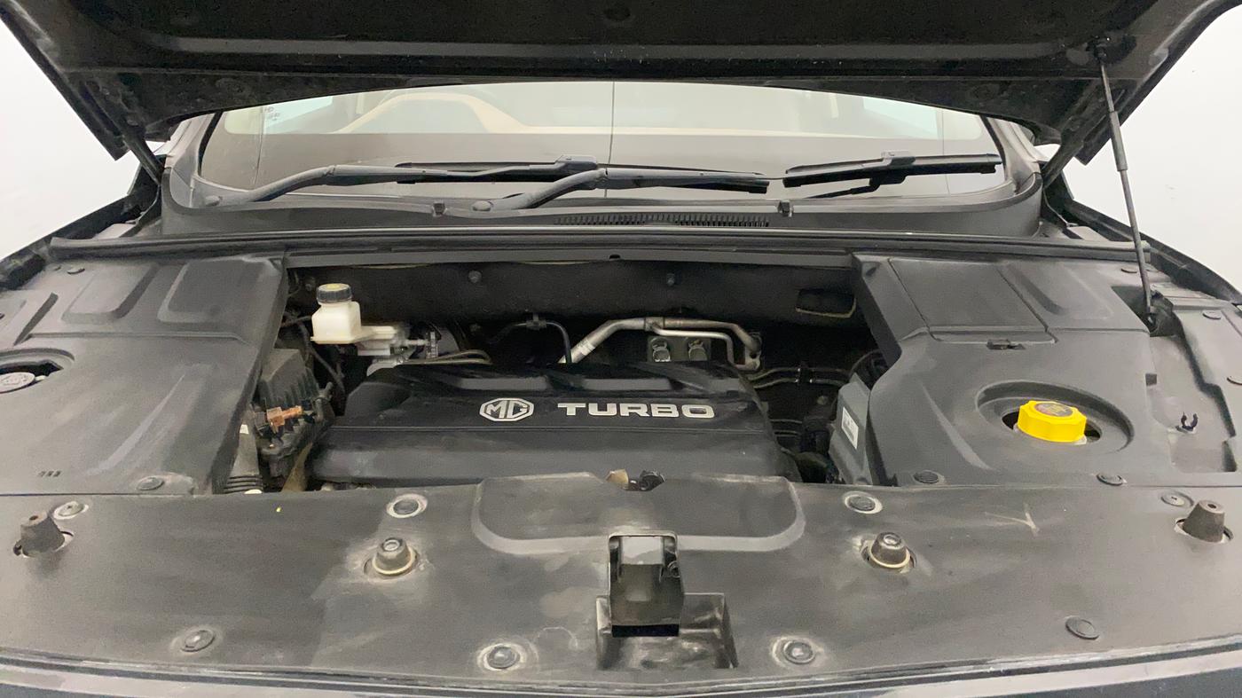 2023 MG HECTOR PLUS SAVVY PRO 1.5 TURBO CVT 7 STR, Petrol, Automatic, 18,563 km, Engine View