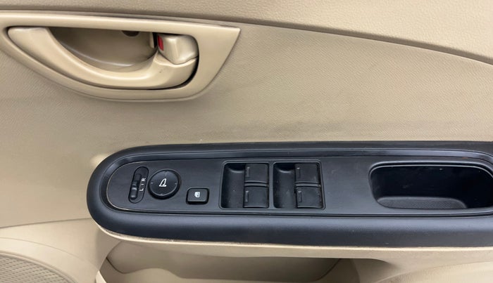 2016 Honda Amaze 1.2L I-VTEC S, Petrol, Manual, 92,186 km, Driver Side Door Panels Control