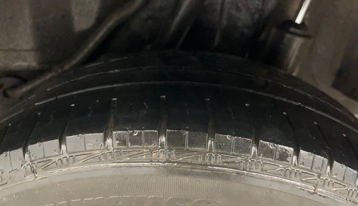 2016 Honda Amaze 1.2L I-VTEC S, Petrol, Manual, 92,186 km, Left Rear Tyre Tread
