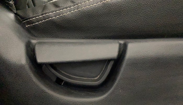 2020 Hyundai NEW SANTRO SPORTZ MT, Petrol, Manual, 43,391 km, Driver Side Adjustment Panel