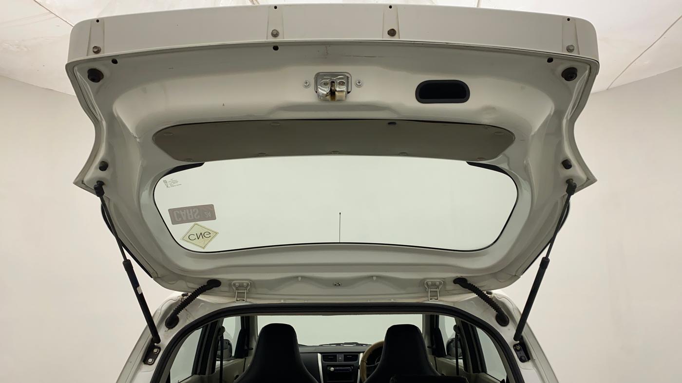 2014 Maruti Celerio VXI CNG, CNG, Manual, 1,03,434 km, Boot Door Open