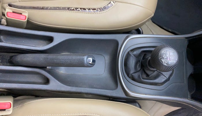 2015 Honda City 1.5L I-VTEC V MT, Petrol, Manual, 52,560 km, Gear Lever