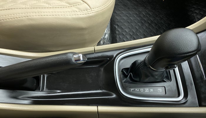 2019 Maruti Ciaz 1.5 ZETA VVT SHVS AT, Petrol, Automatic, 19,812 km, Gear Lever